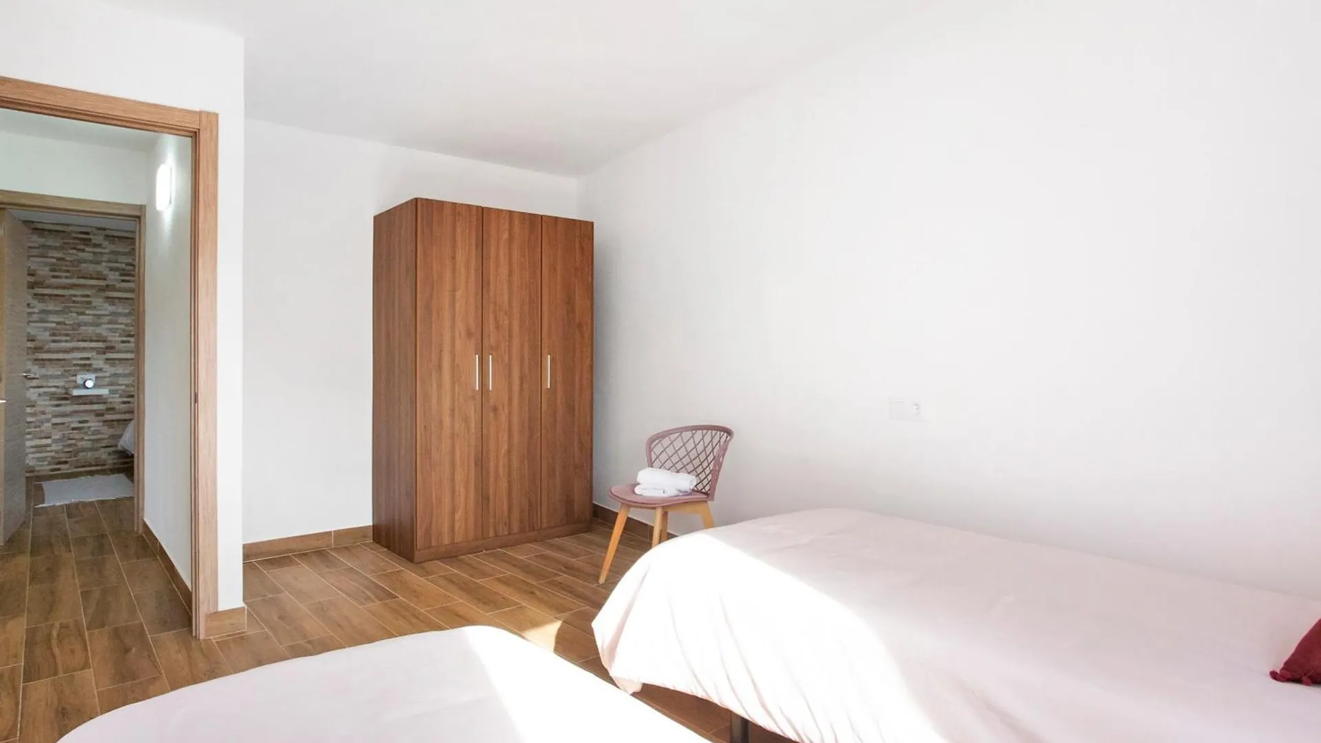Casa Rosavi Apartment Villaverde